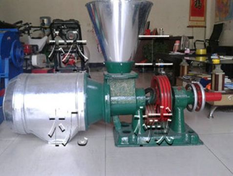 點擊查看詳細(xì)信息<br>標(biāo)題：臥式磨面機(jī) 閱讀次數(shù)：2052