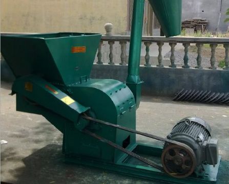 點擊查看詳細信息<br>標題：自動進料粉碎機 閱讀次數(shù)：1683