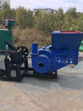 點(diǎn)擊查看詳細(xì)信息<br>標(biāo)題：粉碎機(jī)　 閱讀次數(shù)：1776