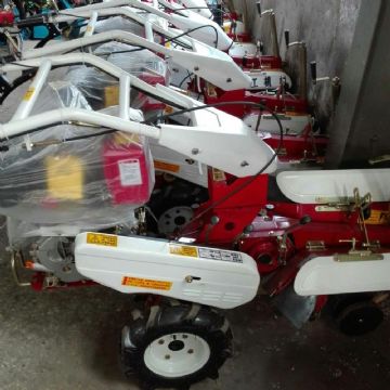 點(diǎn)擊查看詳細(xì)信息<br>標(biāo)題：開溝機(jī) 閱讀次數(shù)：1648