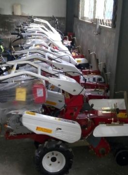 點(diǎn)擊查看詳細(xì)信息<br>標(biāo)題：開溝機(jī) 閱讀次數(shù)：1778