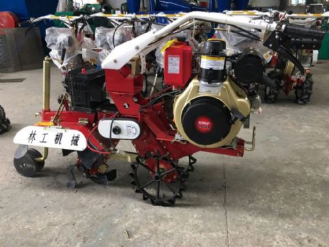 點(diǎn)擊查看詳細(xì)信息<br>標(biāo)題：開(kāi)溝機(jī) 閱讀次數(shù)：1889