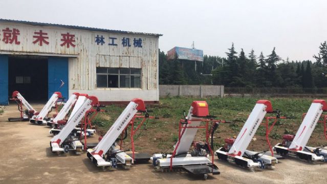 點(diǎn)擊查看詳細(xì)信息<br>標(biāo)題：裝袋機(jī) 閱讀次數(shù)：2526